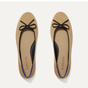 Rothy's Tan and Black Ballet Flats